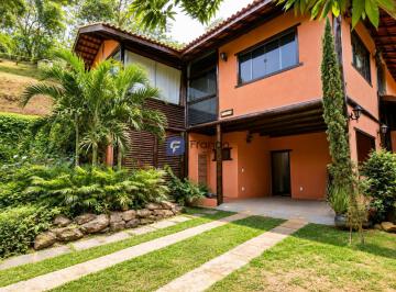 Rural · 17000m² · 3 Quartos · 2 Vagas · Casa Rústica e aconchegante com 3 quartos, sendo 2 suítes, jardim, varanda gourmet e vários ambiente
