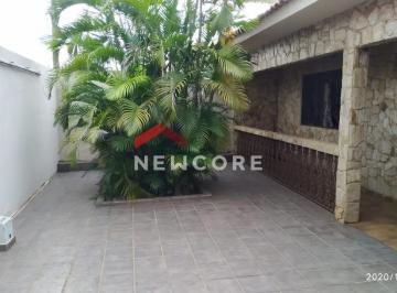 Casa · 180m² · 3 Quartos · 4 Vagas · Casa em Rua Princesa Isabel - Vila Lemos - Bauru/SP