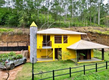 Foto 28 · Casa Rústica e Luxuosa de 3 quartos, 2 suítes, piscina e vários ambientes, junto à natureza de Bueno