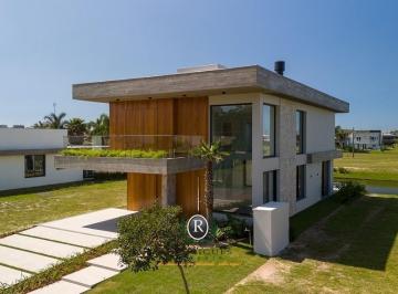 23944382_4.jpg · Casa 4 suítes Ilhas Park venda Torres