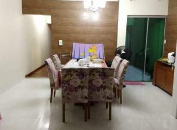 Casa · 213m² · 4 Quartos · 4 Vagas · Sobrado de 213m² no Jd. Santo Antônio em Santo André - SP