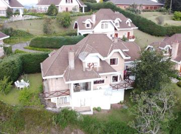 7222_i1W92A5_7222635c16659f3c8.jpg · Casa à venda - em Campos do Jordão