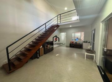 Casa · 254m² · 3 Quartos · Casa à venda - em Pindamonhangaba