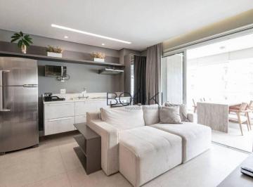 Sala de estar · Apartamento mobiliado com 53m² à venda no Brooklin Novo
