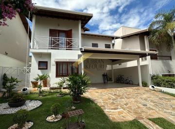 Foto 01 · Casa em condomínio à venda em Valinhos, com 03 dormitórios (1 suíte) e garagem para 4 carros