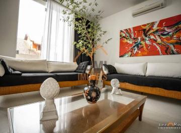 Casa · 234m² · 4 Quartos · 7 Vagas · Casa Pé n 'areia - 4 suítes R$ 6.500.000 Praia do Sapê Maranduba Ubatuba SP
