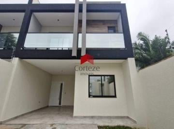 Casa · 160m² · 3 Quartos · 2 Vagas · Sobrado com 160m² 3 quartos, à venda, no bairro Centro em São José dos Pinhais