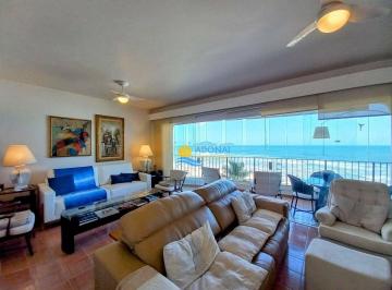 406a4ecec08b072032943fdffa28a2a29083e81f · Apartamento próximo à praia com vista — Astúrias — Guarujá