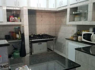 Casa · 249m² · 4 Quartos · 2 Vagas · Sobrado 249 M² Localizado no Bairro Baeta Neves em São Bernardo do Campo - SP.