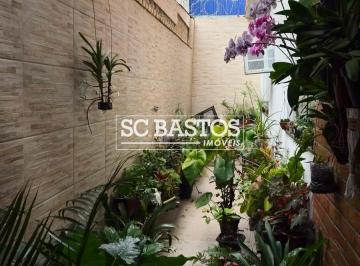 Casa · 112m² · 2 Quartos · 2 Vagas · Otimo ponto! Casa a poucos metros da rua principal na Estrela do Norte.