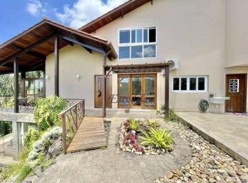 fb2a8514e1392bf18212c29d4d264e8d7aeda366 · Casa à venda, 445 m² por R$ 2.150.000,00 - Parque das Artes - Embu das Artes/SP