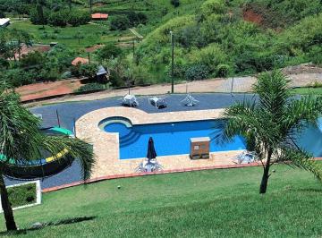 Casa de 3 quartos, Itajubá · CASA com 3 quartos, sendo uma suíte, e uma vista deslumbrante, no Pinheirinho