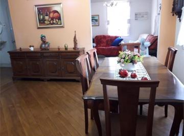 Casa · 210m² · 3 Quartos · 4 Vagas · Sobrado com 3 quartos à venda em Campo grande - SP