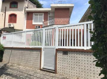 Casa · 218m² · 3 Quartos · 4 Vagas · Sobrado com 3 quartos à venda em Embaré - SP