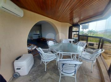 Varanda · Apartamento com 3 quartos à venda em Enseada - SP
