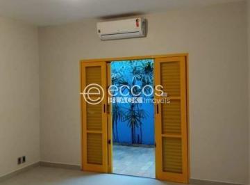 Comercial · 300m² · Prédio à venda, Santa Mônica - Uberlândia/MG