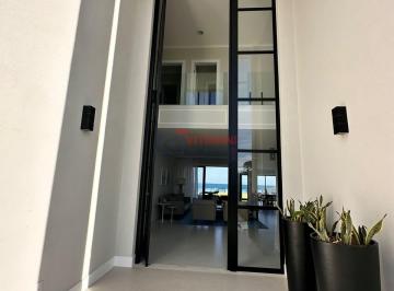 Casa · 413m² · 6 Quartos · 1 Vaga · Casa Alto Padrão com 6/4 sendo 6 suítes - Barra do Jacuipe