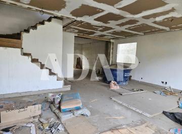 Foto 04 · Casa de luxo à venda em Barra de Guaratiba, Rio de Janeiro - 4 quartos, 4 suítes, 2 salas, 5 banheir