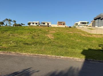 Belíssimo terreno de 420,00 m², pequeno aclive, excelente localização dentro do  · Terreno Aldeia da Serra - ALTAVIS