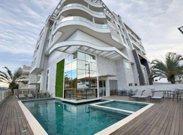 Apartamento · 80m² · 2 Quartos · 1 Vaga · Apartamento com 2 quartos de Temporada, Mariscal - Bombinhas