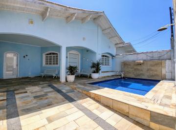 Casa de 3 quartos, Peruíbe · Casa Peruíbe - 3 quartos - 1 suíte - piscina - churrasqueira - edícula - Parque Balneário Oásis