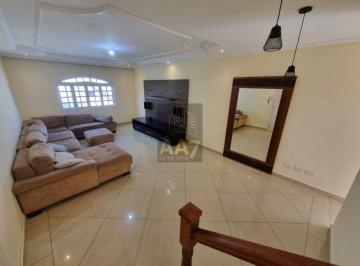 Casa · 140m² · 4 Quartos · 5 Vagas · Lindo Sobrado com 4 dormitórios e 5 vagas de garagem.