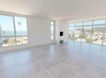 Apartamento · 157m² · 3 Quartos · 3 Vagas · Four Seasons Praia Brava! 3 suítes, piscina na sacada e 3 vagas, em região nobre da Praia Brava!