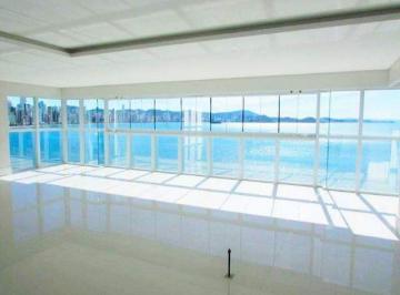 Apartamento · 238m² · 4 Quartos · 4 Vagas · Unidade exclusiva! Frente mar com 4 suítes grandes, 4 vagas e área de lazer com 4000m.