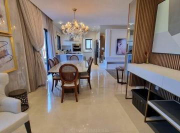 Apartamento · 178m² · 4 Quartos · 4 Vagas · APARTAMENTO DIFERENCIADO COM AMPLA VARANDA - 4 DORMITÓRIOS (SENDO 2 SUÍTES) - 4 VAGAS - QUADRA MAR -