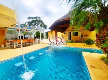 Casa de 4 quartos, Petrópolis · Casa dos Sonhos, com 4 Suítes, em Condomínio no Coração de Itaipava.