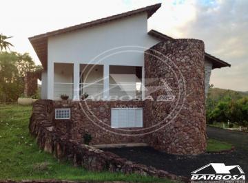 Casa · 2 Quartos · 2 Vagas · Casa à venda no Condomínio Vale do Cambaúba em Caldas Novas
