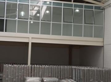 Comercial · 600m² · Galpão em Vila Carmosina  -  São Paulo
