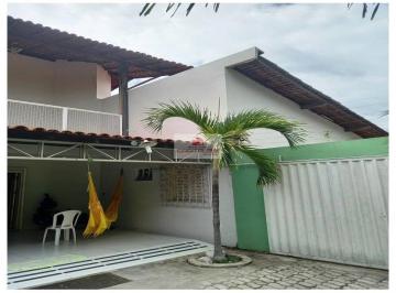 5fa5e8cd142bfac475da675d34a8568b.jpg · Casa Duplex, com 340m2 de área construída