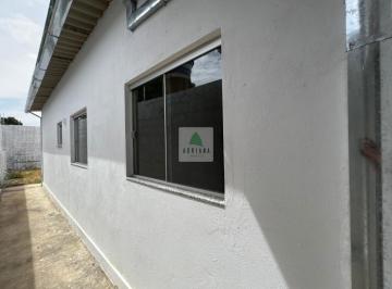 Casa · Casa Ótima Localização Acabamento 1º Linha 3 quartos sendo 1 Suíte Quintal Vagas de Garagem