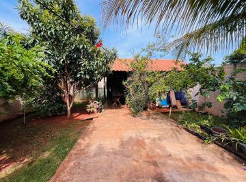 Casa · 69m² · 2 Quartos · 5 Vagas · Casa com terreno amplo! Para residência ou comércio!