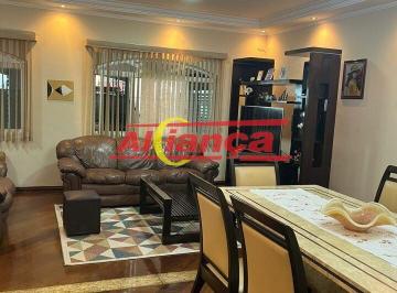 Casa · 250m² · 5 Quartos · 4 Vagas · CASARÃO COM 5 QUARTOS (2 SUÍTES), PISCINA, SAUNA E TODOS OS MÓVEIS NO CONTINENTAL I EM GUARULHOS, SP