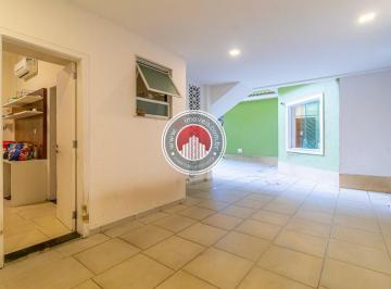 Apresentamos este triplex de 595m² no Humaitá, , são 4 quartos, 2 suítes, 7 banh · Casa à venda - em Humaitá