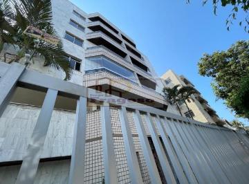 Apartamento · 150m² · 3 Quartos · 1 Vaga · Cobertura de alto padrão com 3 suítes e vista para o mar em Cabo Frio - Vila Nova: 2 salas e garagem