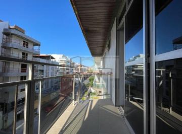 Apartamento · 157m² · 4 Quartos · 2 Vagas · Ótima Cobertura à venda em Cabo Frio-RJ, no Braga, com 4 quartos, 2 suítes e 157m²!