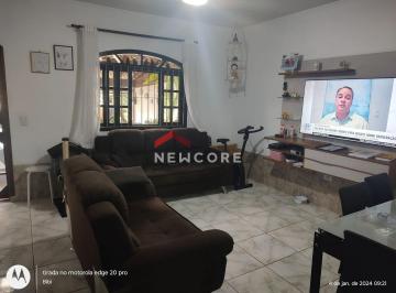 Casa · 120m² · 2 Quartos · 2 Vagas · Casa de condomínio em  Rua Adaly Coelho Passos - Prainha - Caraguatatuba/SP