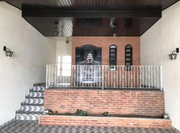 Foto 01 · Casa a venda no Centro de Cotia - 240m² - 04 Dormitórios e Área Gourmet - Jardim Leonor
