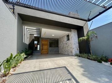 42052231_g.jpg ·
CASA COM 1 SUÍTE, 2 QUARTOS E PISCINA NA VILA SANTA IZABEL EM MARIN