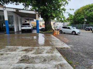 Foto 01 · Aluguel de Loja Comercial com 6 salas, 4 banheiros e 50 vagas de garagem em Pernambués, Salvador-BA!