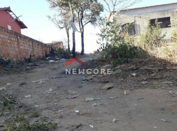 Casa · 40m² · 1 Quarto · 4 Vagas · Casa em Rua Nossa Senhora de Fátima - Santa Cecília - Esmeraldas/MG
