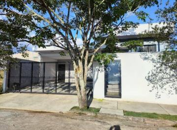 2b36141508862b6729e97b8f8f777f9b48376c3a · Casa com 2 dormitórios à venda, 160 m² - Campos Elíseos - Taubaté/SP