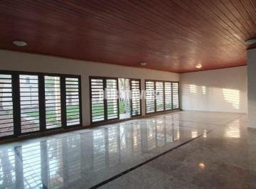 Casa · 340m² · 3 Quartos · 4 Vagas · Aluga-se Casa de Vila fechada - Amplo jardim, lugar silencioso, muita natureza
