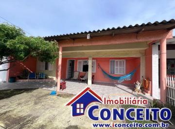 Casa de 4 quartos, Imbé · C751 - Residência localizada a 90 metros do mar no balneário Imara