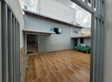 Casa · 172m² · 3 Quartos · 4 Vagas · Casa com 3 quartos à venda, bairro Osvaldo Rezende - Uberlândia/MG