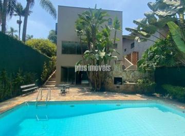 Casa · 340m² · 4 Quartos · 4 Vagas · Linda casa reformada com piscina em rua fechada na Granja Julieta
