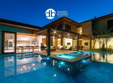 Casa · 550m² · 6 Quartos · 6 Vagas · Praia Bella - Casa 6 Suítes - Perto da Praia - Excelente Localização